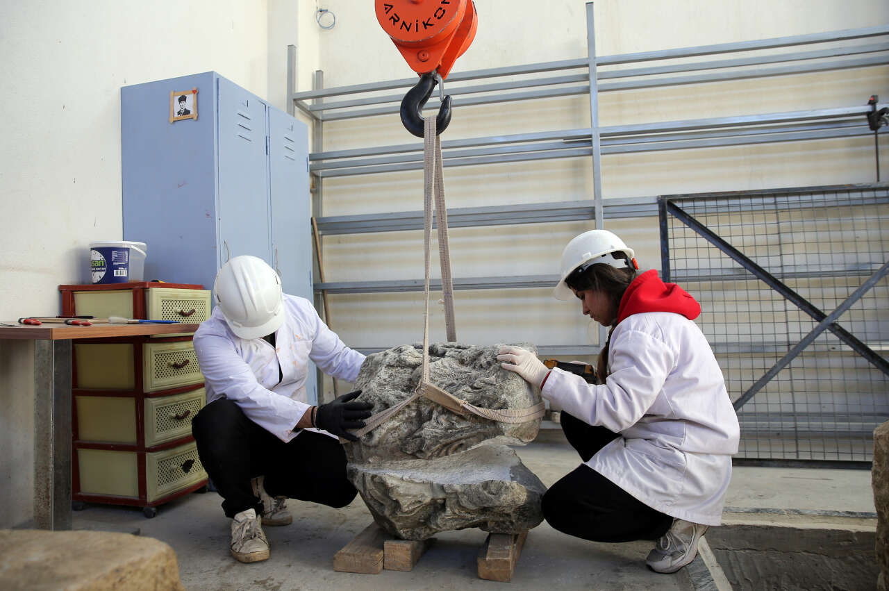 Stratonikeia’da Tarih Öğrencilerin Ellerinde  Yeniden Hayat Buluyor 3